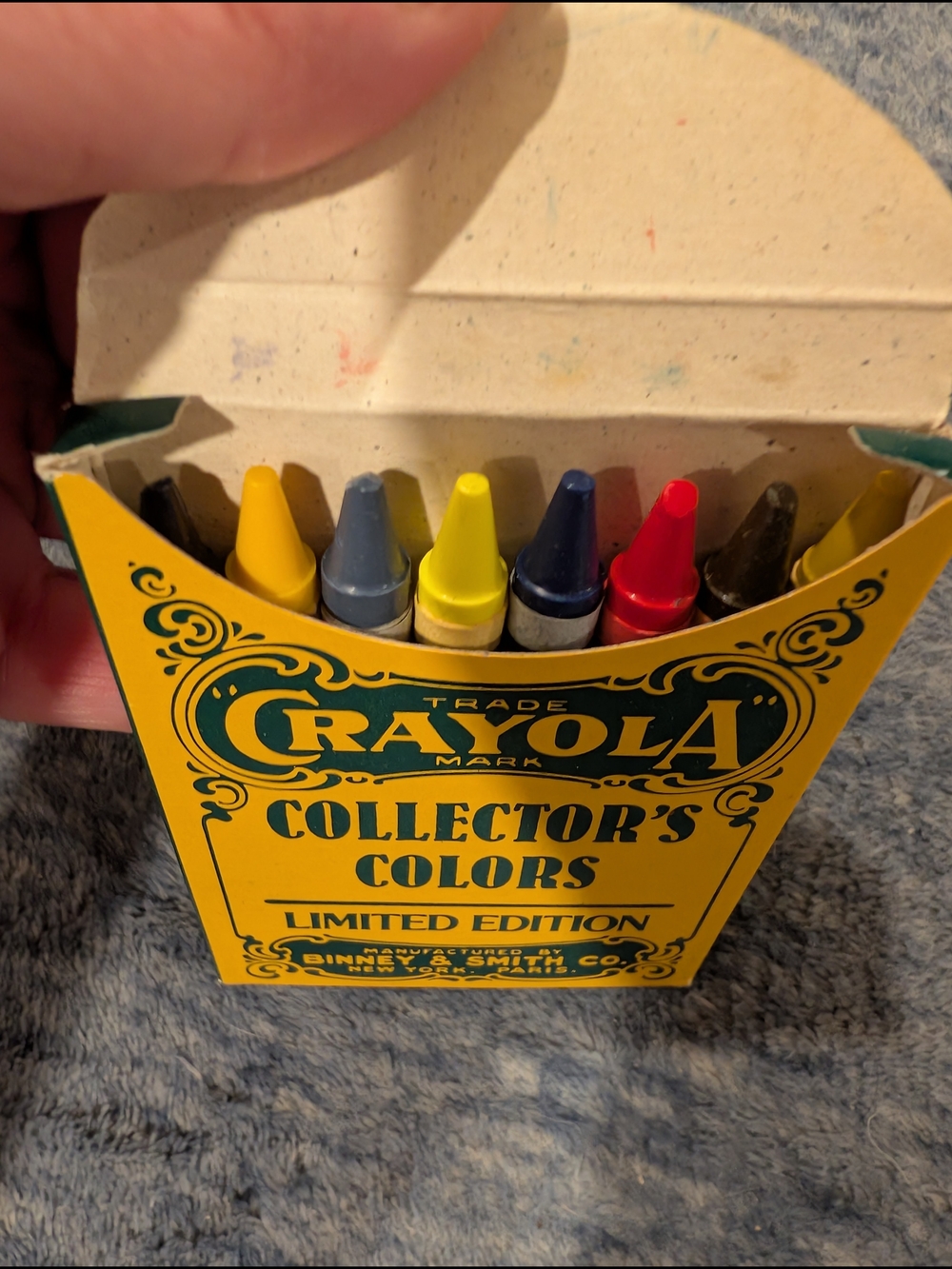 Crayola Vintage Collector's Tins And Collector's Colors Crayons - Picture 4 of 9